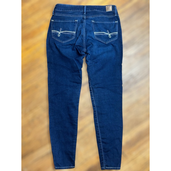 Denizen from Levi's Juniors Size 7 Waist 28 High Rise Super Skinny Jeggings Chic - Picture 3 of 15
